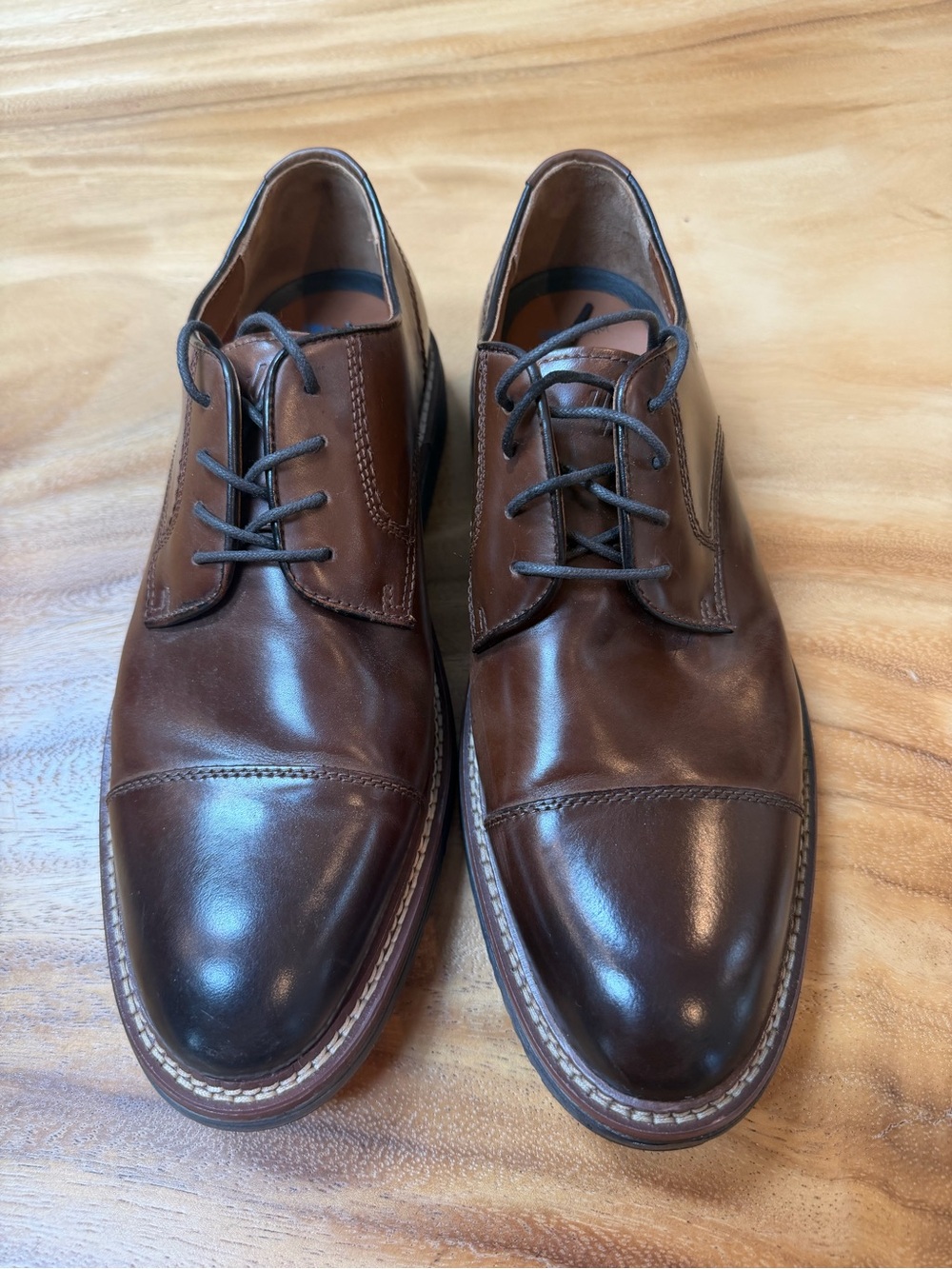 Johnston & Murphy Brown Leather Oxfords with Dark Brown Interior